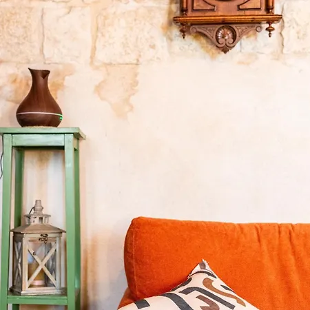Apartament Traditional Vedran In A Stone House In The Very Center Of